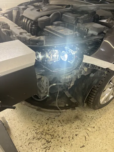 Установка Bi Led линз в фары на Kia Optima — фото 8